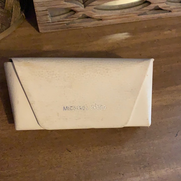 Michael kors glasses case